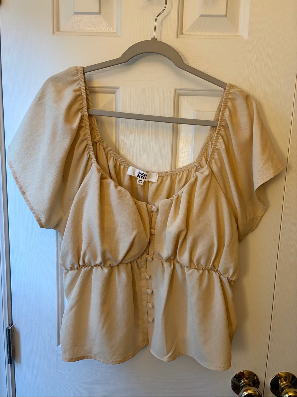 Beige Button-Front Flutter Sleeve Peplum Crop Top